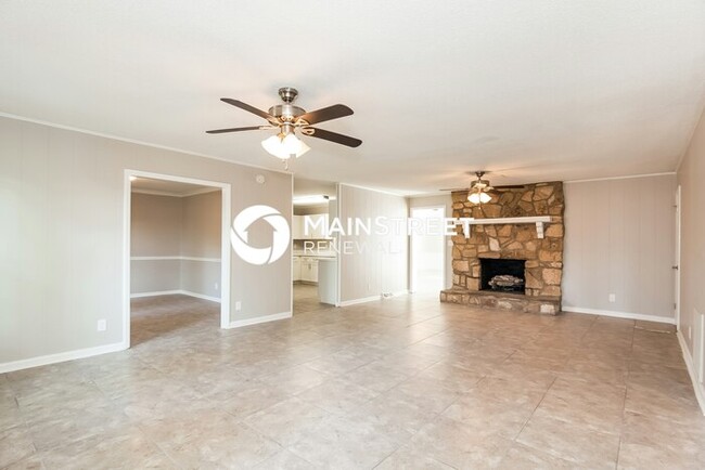 Building Photo - 135 Dundee Dr