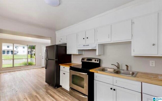 Building Photo - 77287728 Rugby Ave