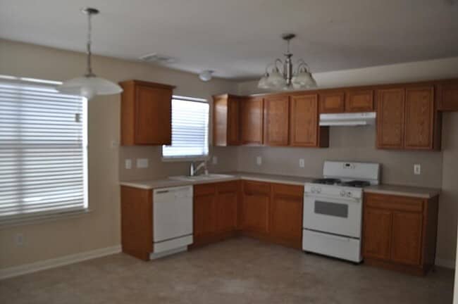 Building Photo - 4911 Amorgas Isle Dr