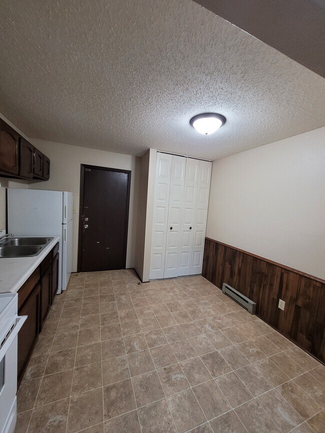 Foto del edificio - 220 Gateway Dr NW