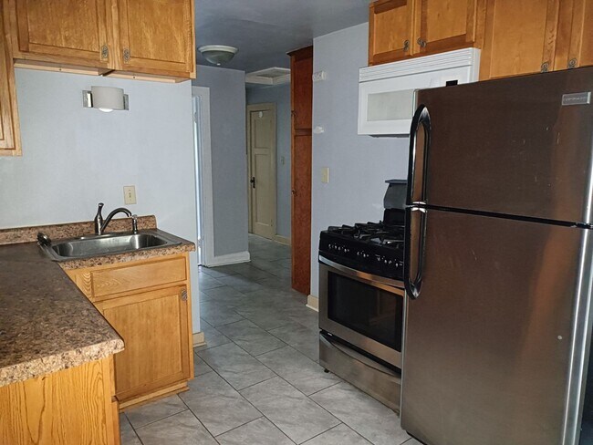 Foto del edificio - 2254 N 67th St
