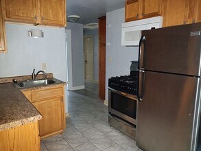 Building Photo - 2254 N 67th St