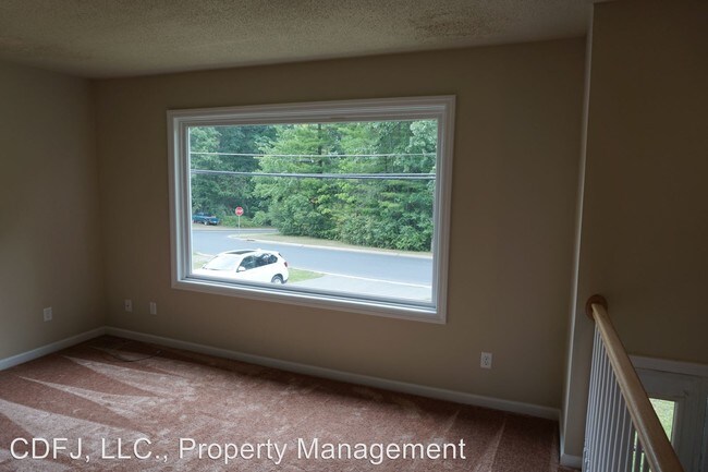 Foto del edificio - 2542 Circleville Rd