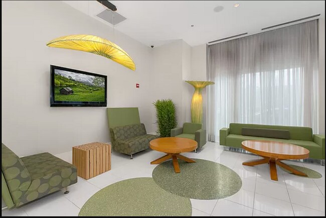 Foto del edificio - 125 S Green St