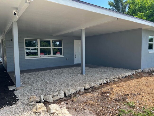 Foto del edificio - 2148 Aldridge Ave