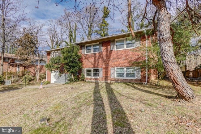 Foto del edificio - 6417 Earlham Dr