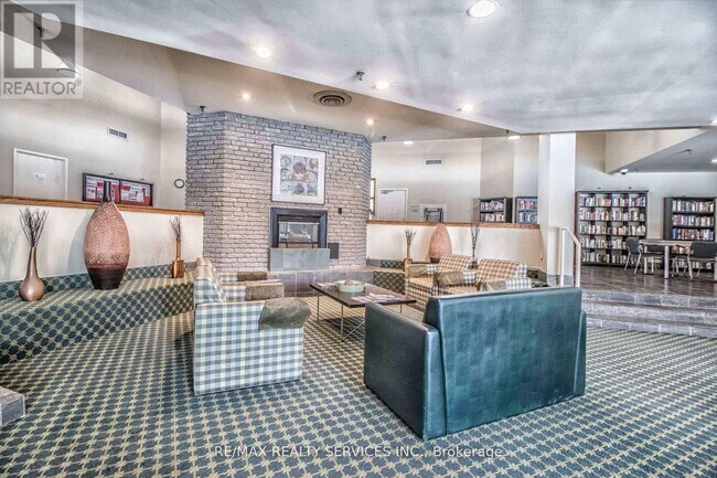 Photo du bâtiment - 2177 Burnhamthorpe Rd W