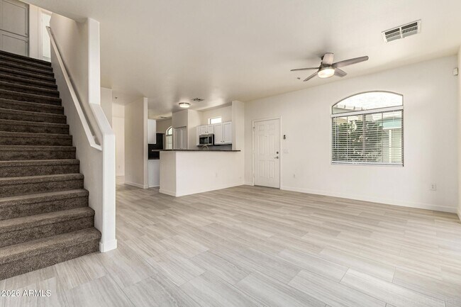 Foto del edificio - 2727 N Price Rd