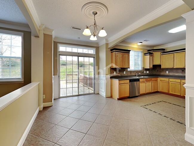 Building Photo - 211 Coalyard Dr