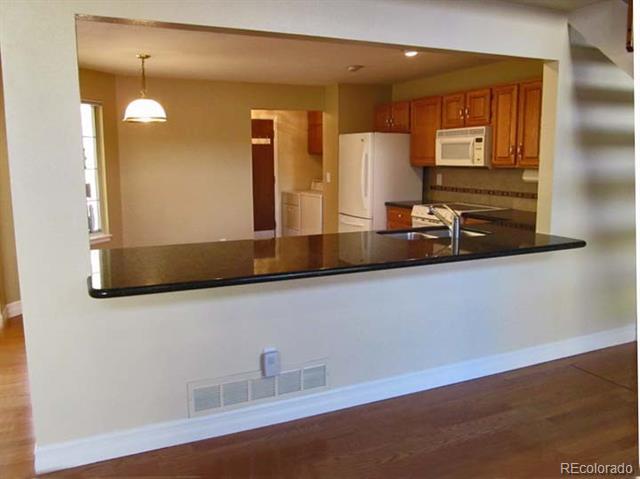 Building Photo - 5074 S Elkhart Way