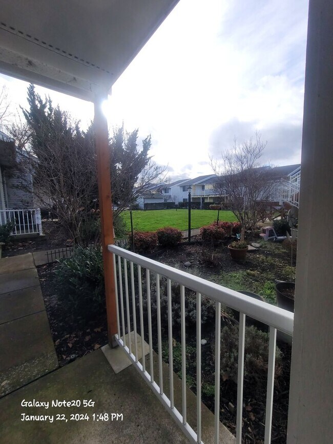 Foto del edificio - 2101 Poplar Dr