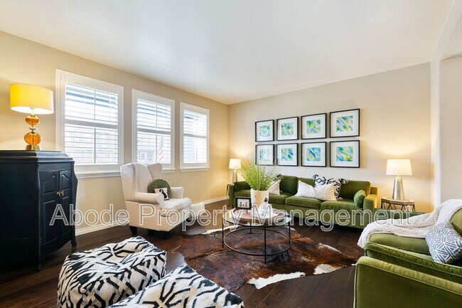 Building Photo - 2402 Palomino Dr