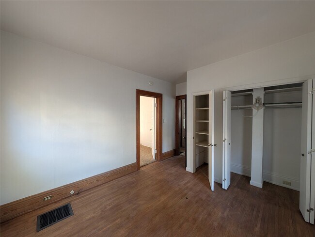 Foto del edificio - 623 Cherry St
