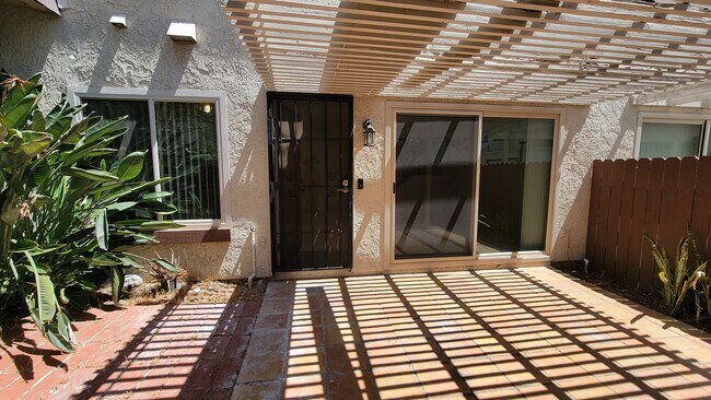 Foto del edificio - 422 N Beth St