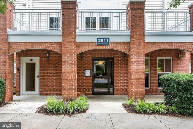 Foto del edificio - 2911 Deer Hollow Way