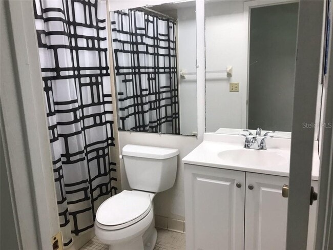 Building Photo - 1823 Thornwood Ct