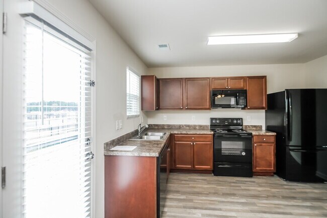 Foto del edificio - 302 Freeman Cir