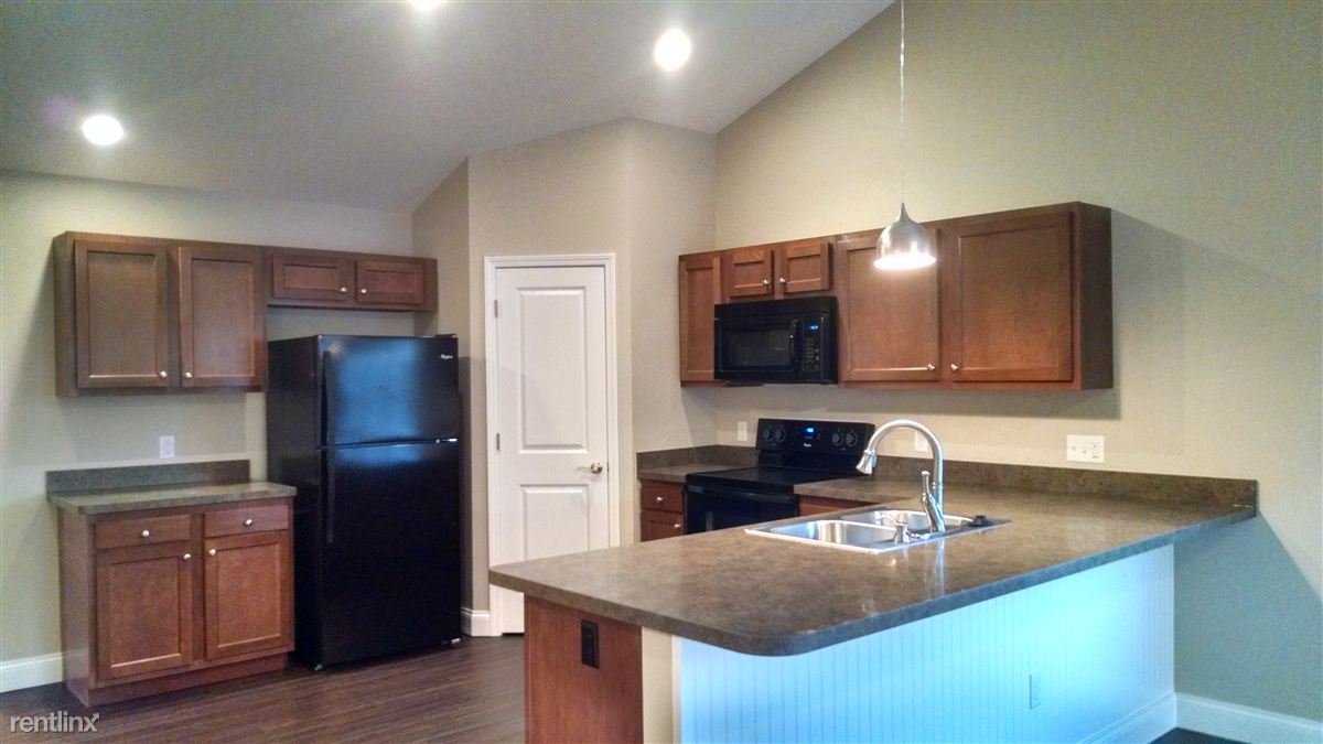 Primary Photo - 10592 River Oaks Dr