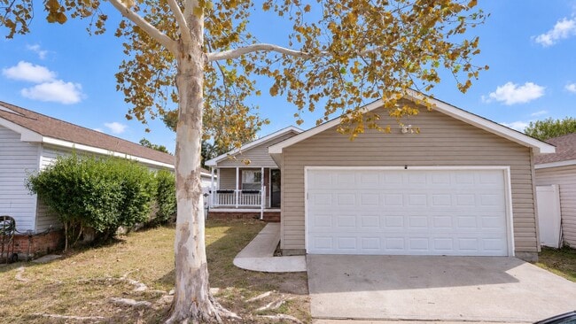 Building Photo - 10011 Berrybriar Ln