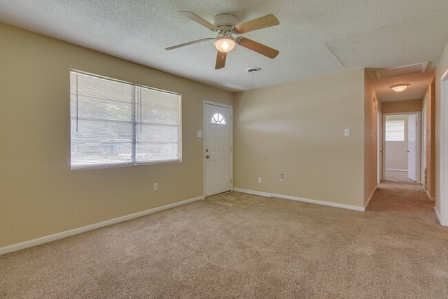 Foto del edificio - 2925 Audubon Pl