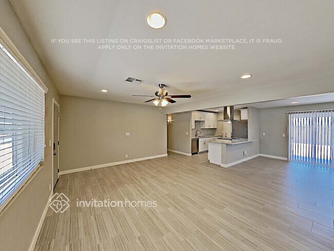 Foto del edificio - 7349 E Pierce St