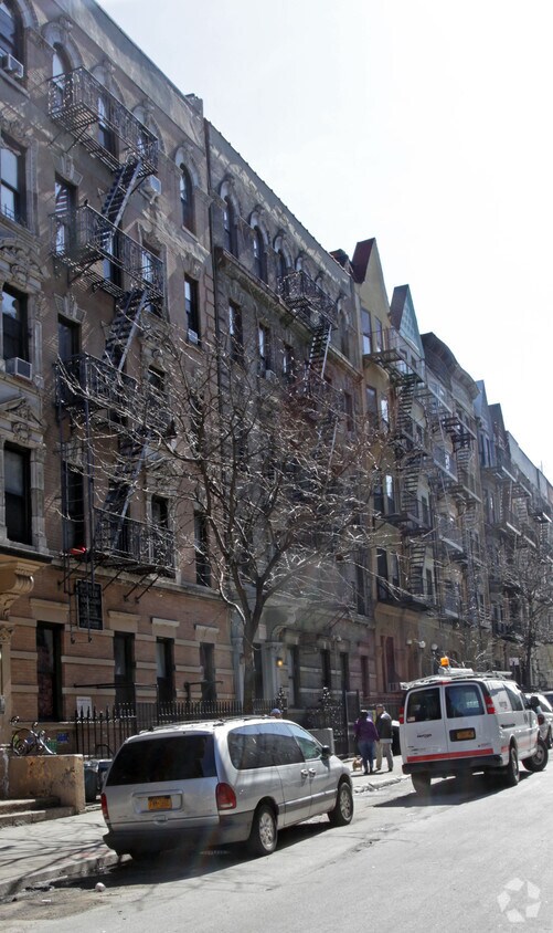 541 CON 144th ¡St - 541 W 144th St