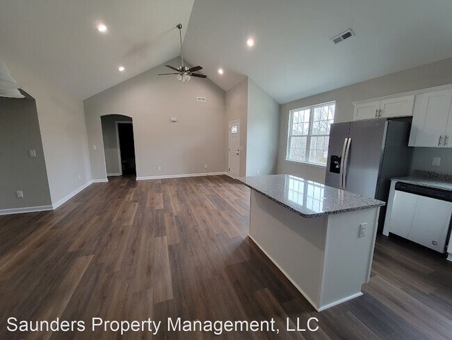 Foto del edificio - 3 br, 2 bath House - 2924 Teresa Avenue