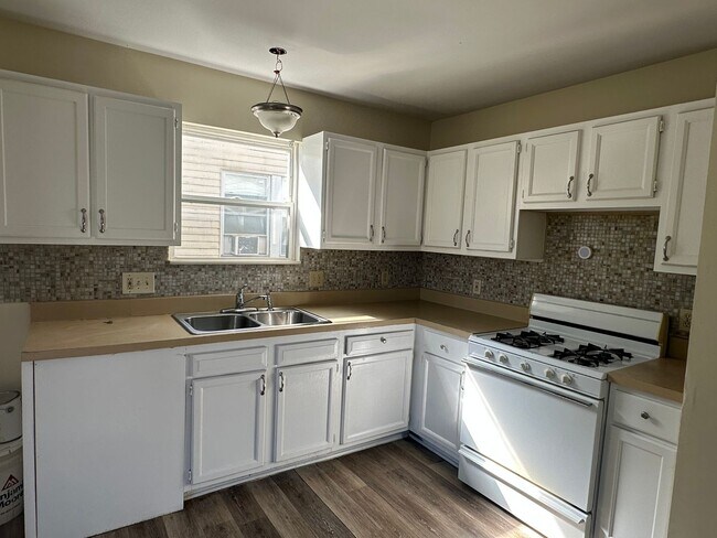 Foto del edificio - Single-family home on Cleveland's east side