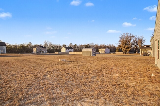 Building Photo - 68 Blueberry Ct NE