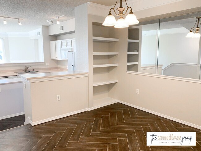 Building Photo - 2BD/2BA Condo in Superior!