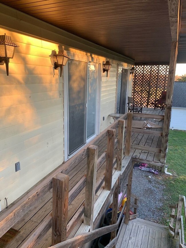 Building Photo - 1 Bedroom Apartment in Manheim