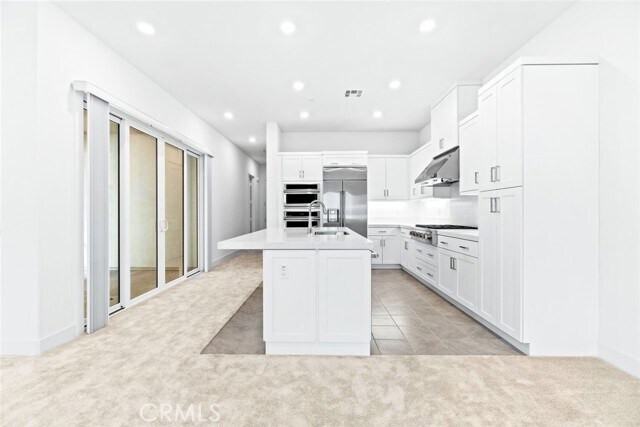 Building Photo - 374 Baluster