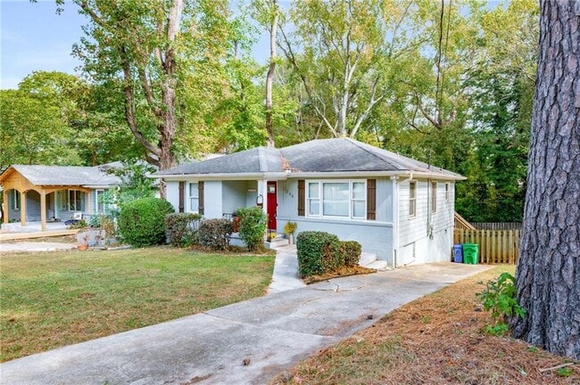 Building Photo - 2046 Settle Cir SE