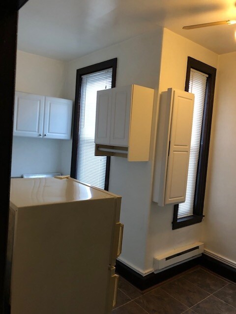 Kitchen - 1100 E Tioga St