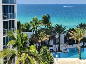 Building Photo - 3505 S Ocean Dr