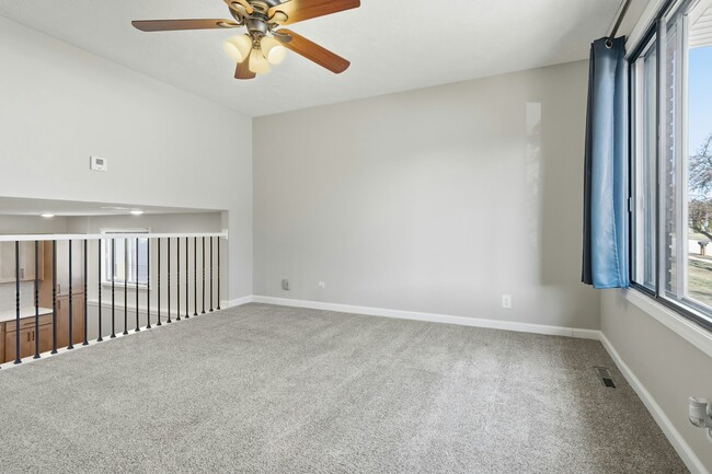 Building Photo - 107 N Orr Dr