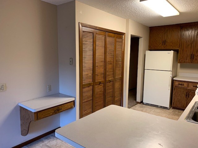 kitchen - 5054 147th St W