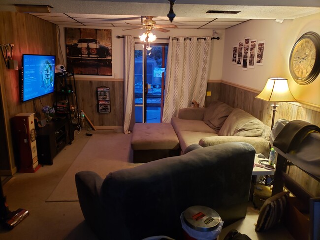 Walk-out basement - 528 Merritt Road