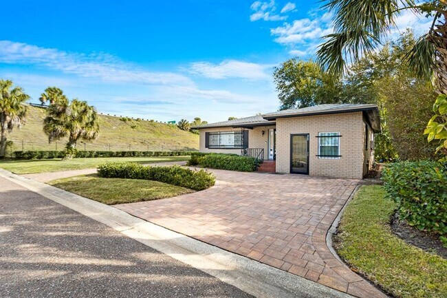 Foto del edificio - 518 17th St S