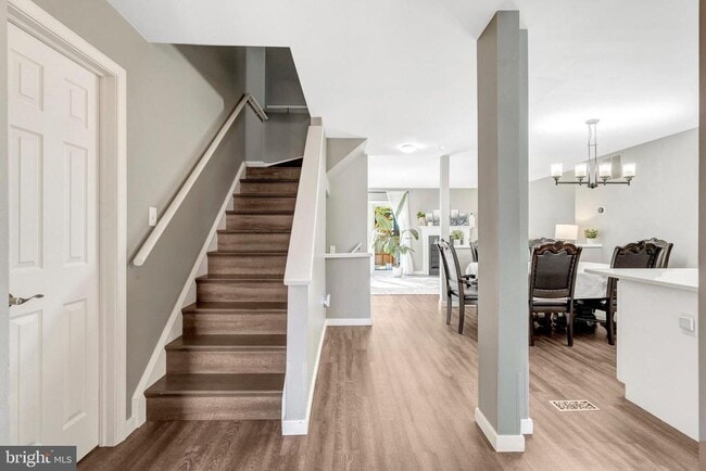 Building Photo - 5617 Gosling Dr