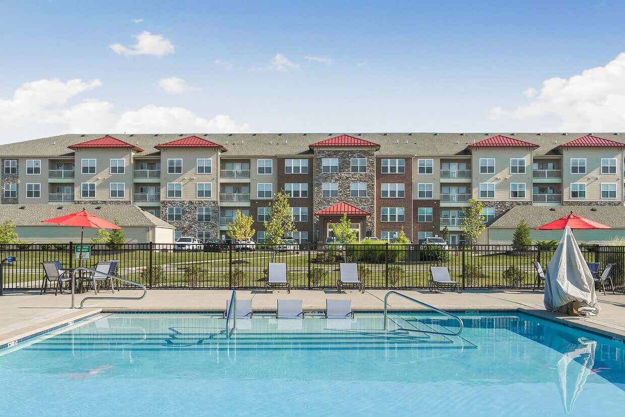 Traditions at Royalton Place Seniors 55+ 9185 Traditions Way North