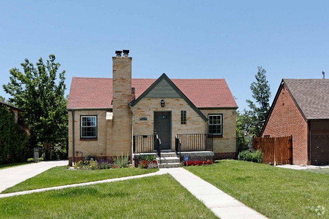 Building Photo - 2521 Krameria St