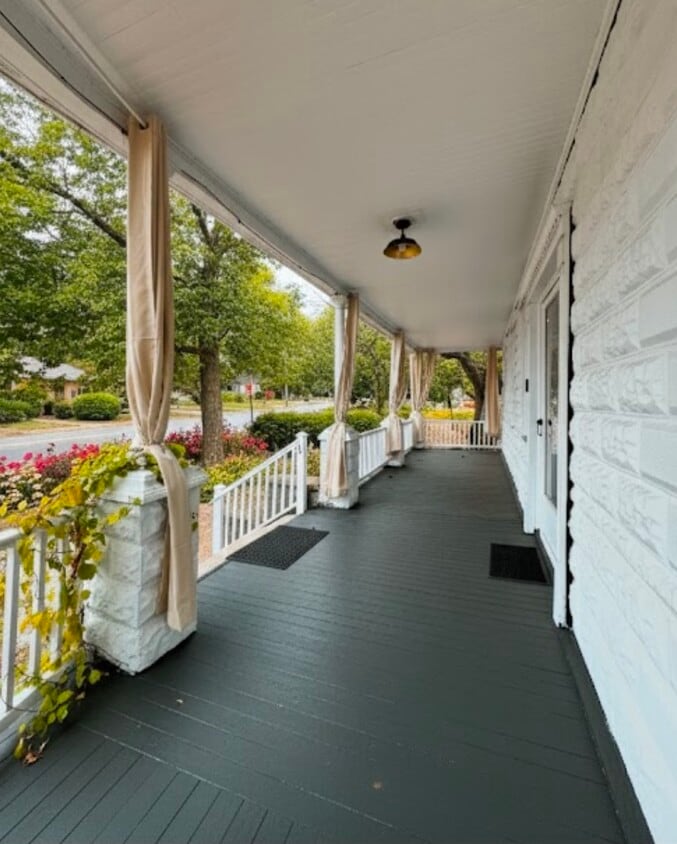 Foto del edificio - 133 Grant Ave