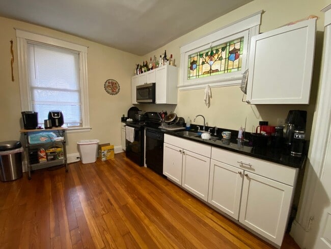 Photo - NT 407 Warner St. NT Apartment