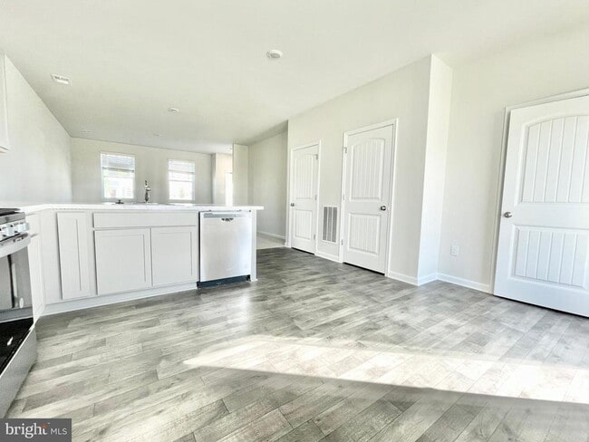 Foto del edificio - 522 Ridgely Blvd