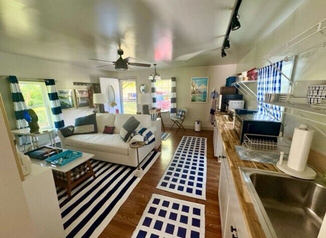 Foto del edificio - Spacious Cottage