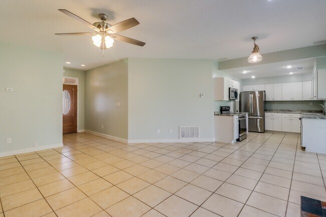 Foto del edificio - 9524 Pointe Aux Chenes Rd