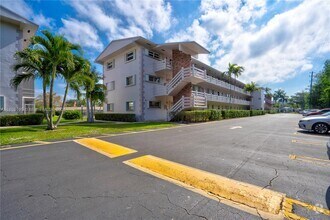 Building Photo - 700 Layne Blvd