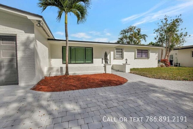 Building Photo - 10631 NW 18th Place, Pembroke Pines, FL 33...