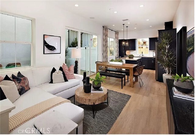 Foto del edificio - 4427 S Fairmount Pso